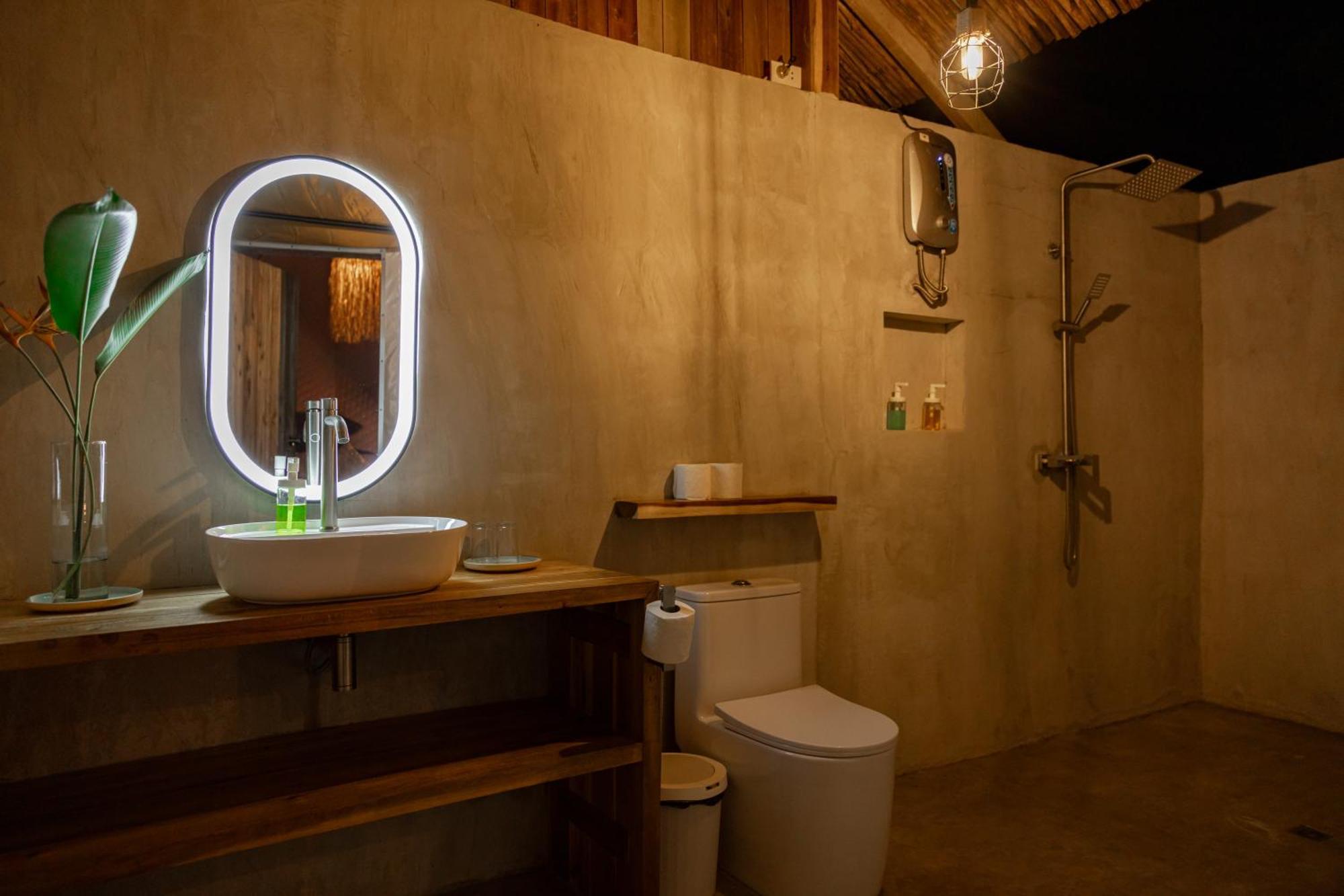 فندق Domes And Dreams Lio Glamping إل نيدو المظهر الخارجي الصورة