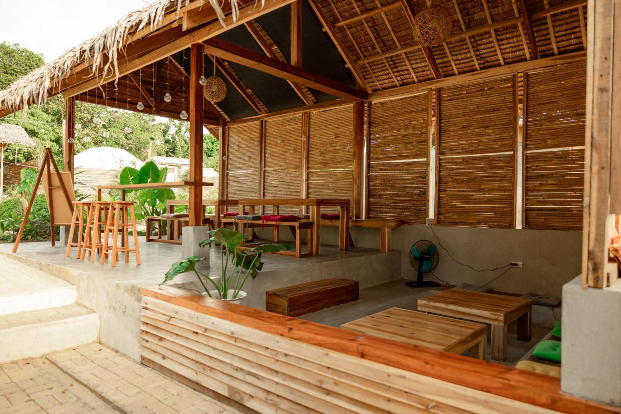 فندق Domes And Dreams Lio Glamping إل نيدو المظهر الخارجي الصورة