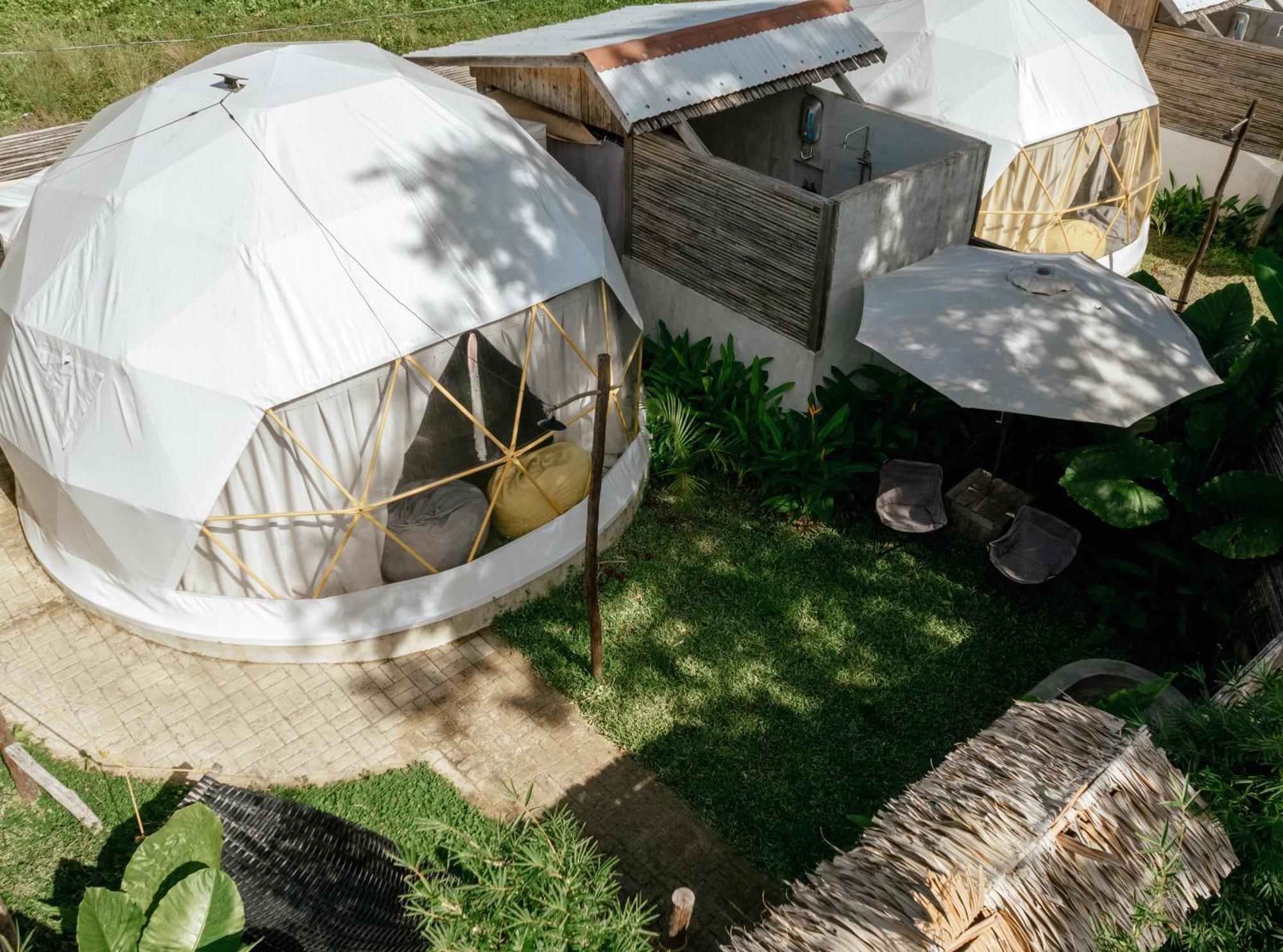 فندق Domes And Dreams Lio Glamping إل نيدو المظهر الخارجي الصورة