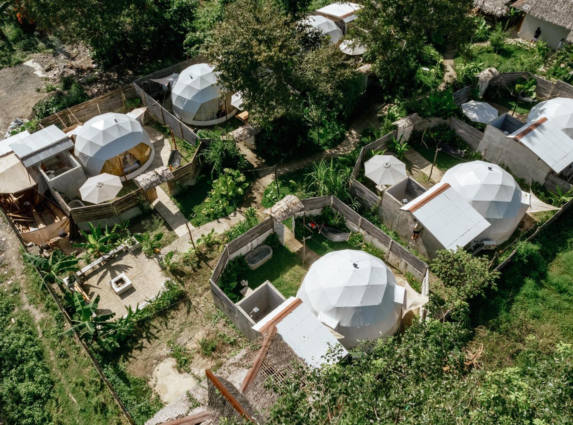 فندق Domes And Dreams Lio Glamping إل نيدو المظهر الخارجي الصورة