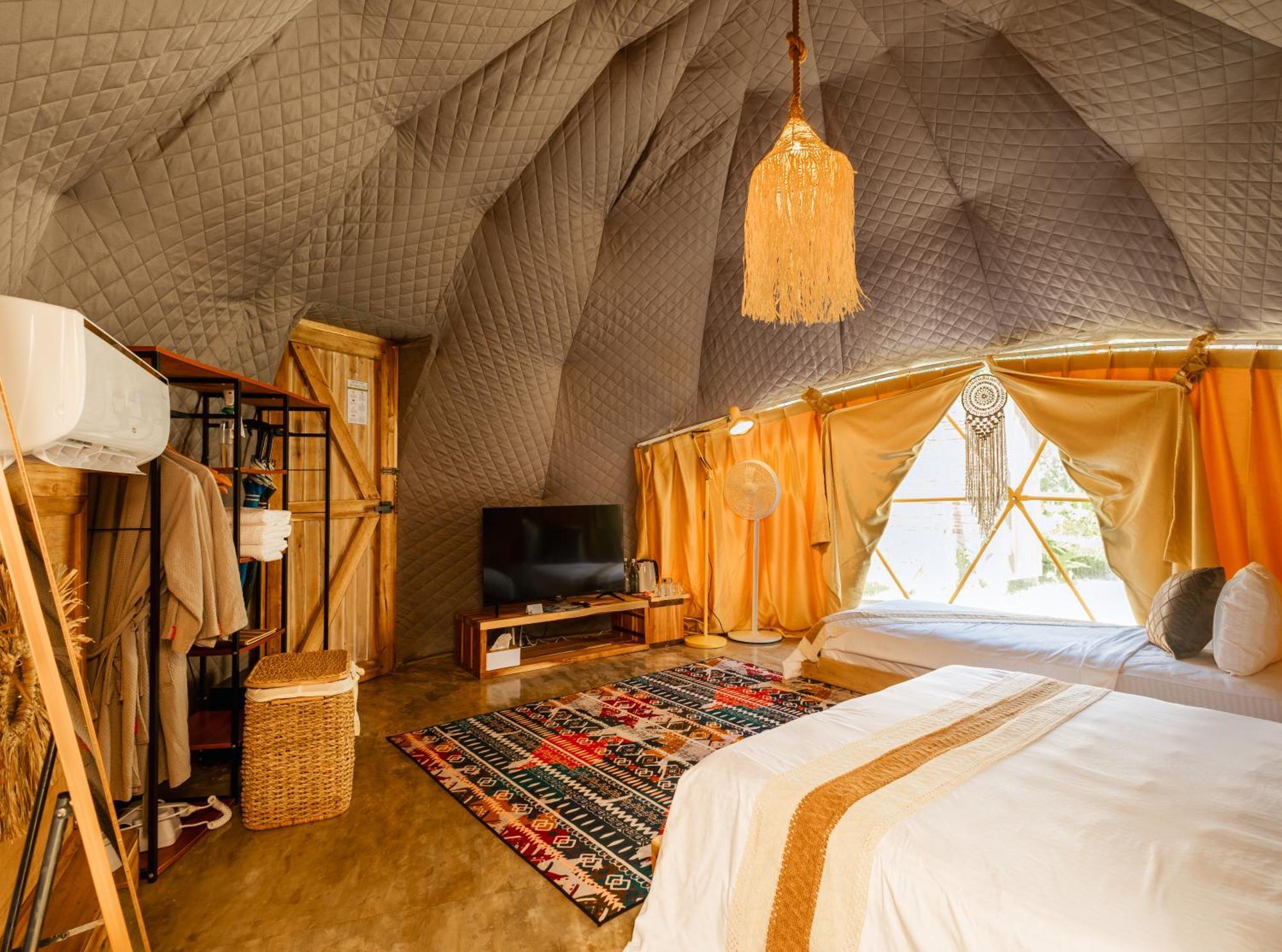 فندق Domes And Dreams Lio Glamping إل نيدو المظهر الخارجي الصورة